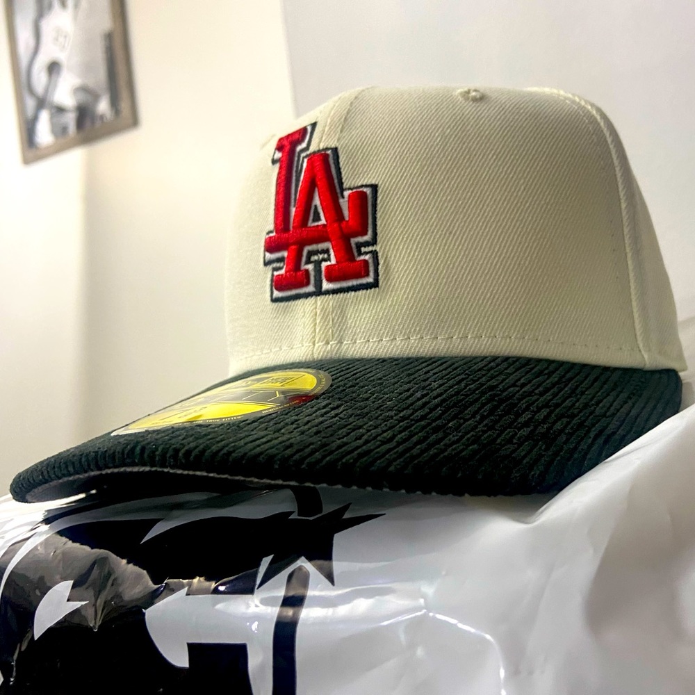 Cap city “The Documentary” Limited edition LA fitted hat